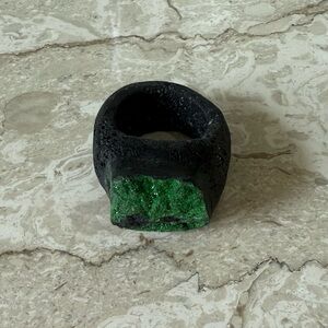 🪨 Lava rock ring, from Italy